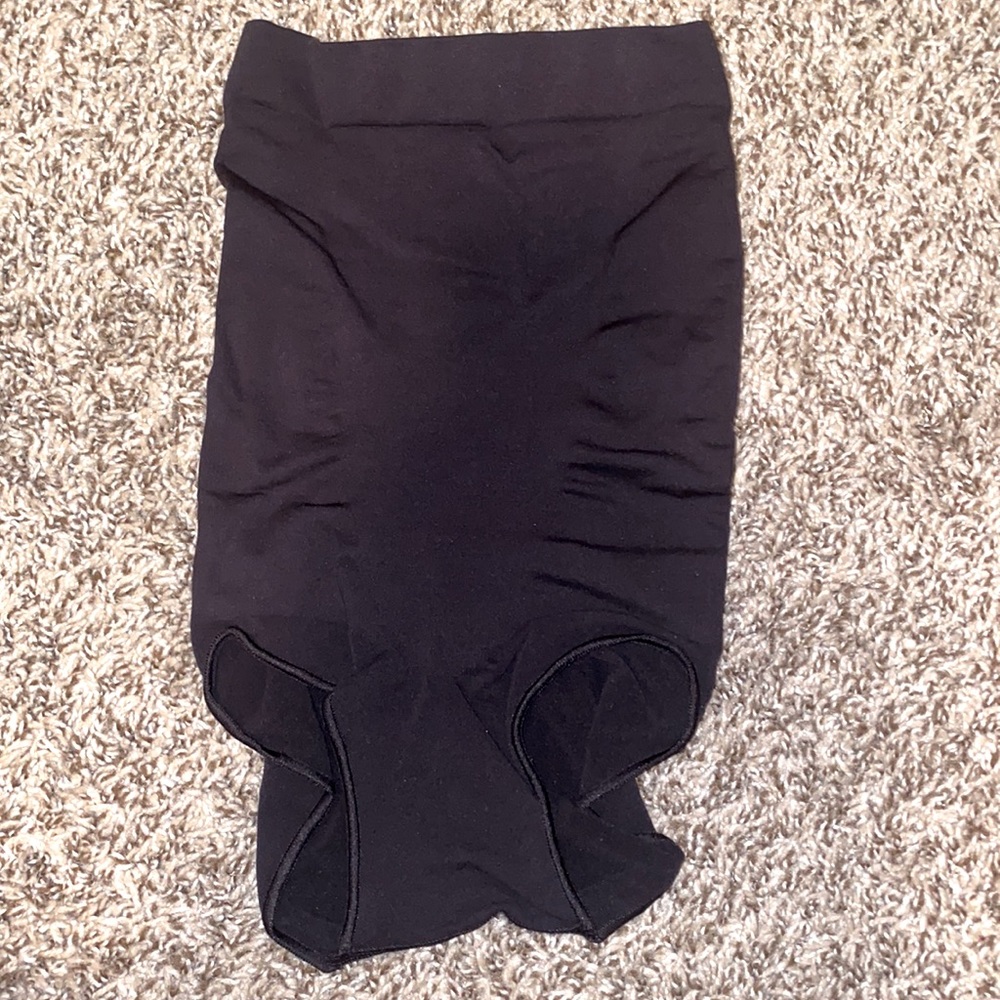 Skims sculpting high waist brief NWOT L/XL